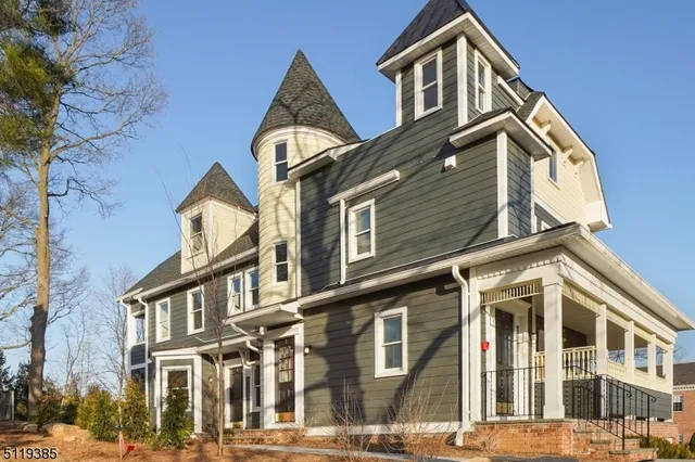 $3,800 | 174 Main Street, Unit 2, Madison, NJ 07940