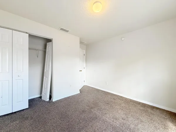 $209,999 | 50 Malauka Pass, Ocklawaha, FL 32179