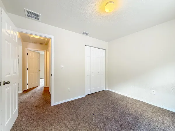 $209,999 | 50 Malauka Pass, Ocklawaha, FL 32179