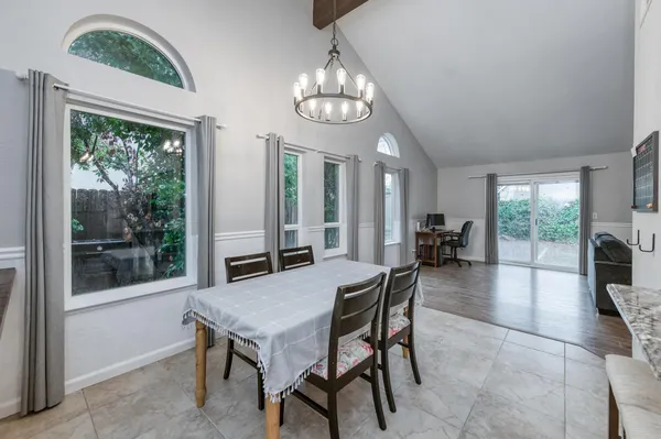 $465,000 | 288 West Magill Avenue, Clovis, CA 93612