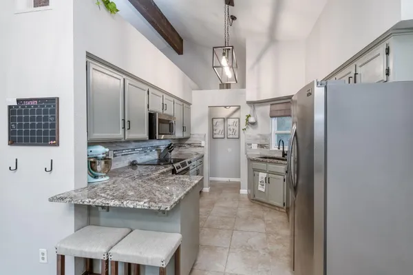 $465,000 | 288 West Magill Avenue, Clovis, CA 93612