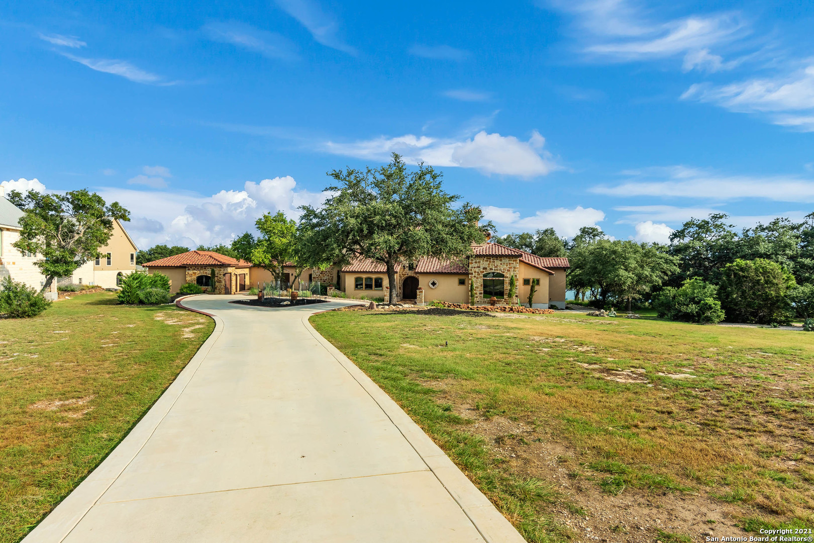 189 Shimmering Shore Court Spring Branch, TX 78070 - Photo 4 of 51