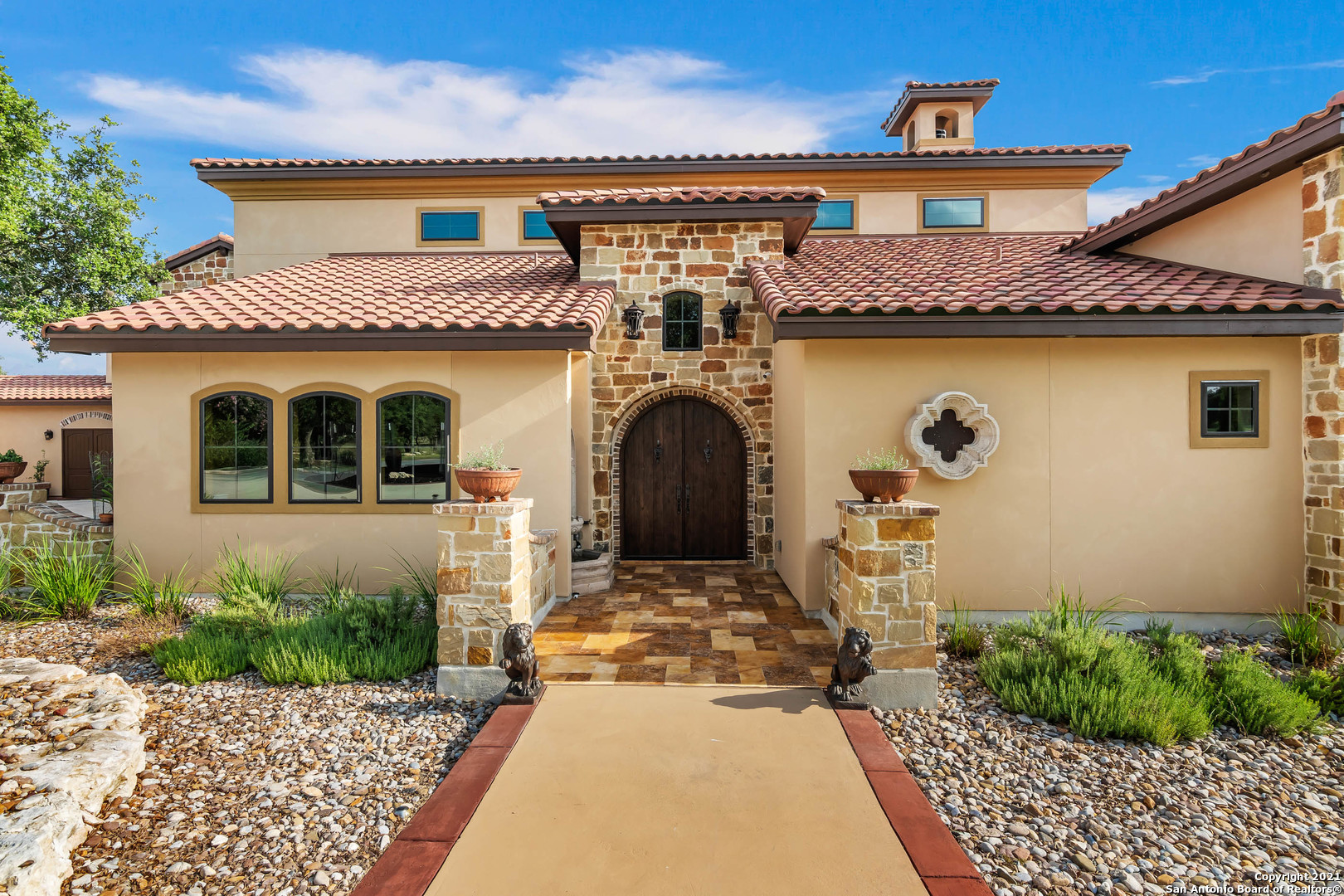 189 Shimmering Shore Court Spring Branch, TX 78070 - Photo 5 of 51