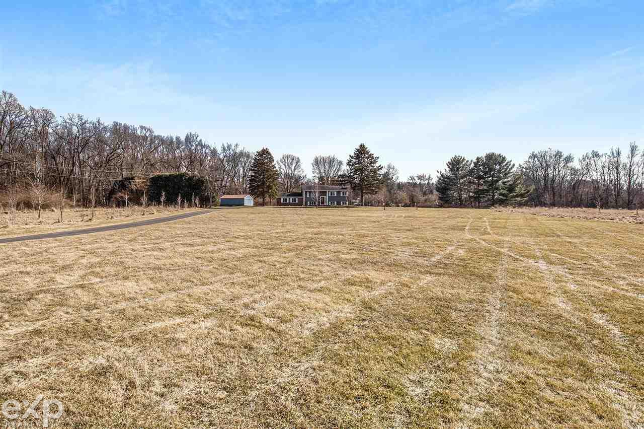3691 Mason Road Howell, MI 48843 - Photo 28 of 31 50067635-27.JPG