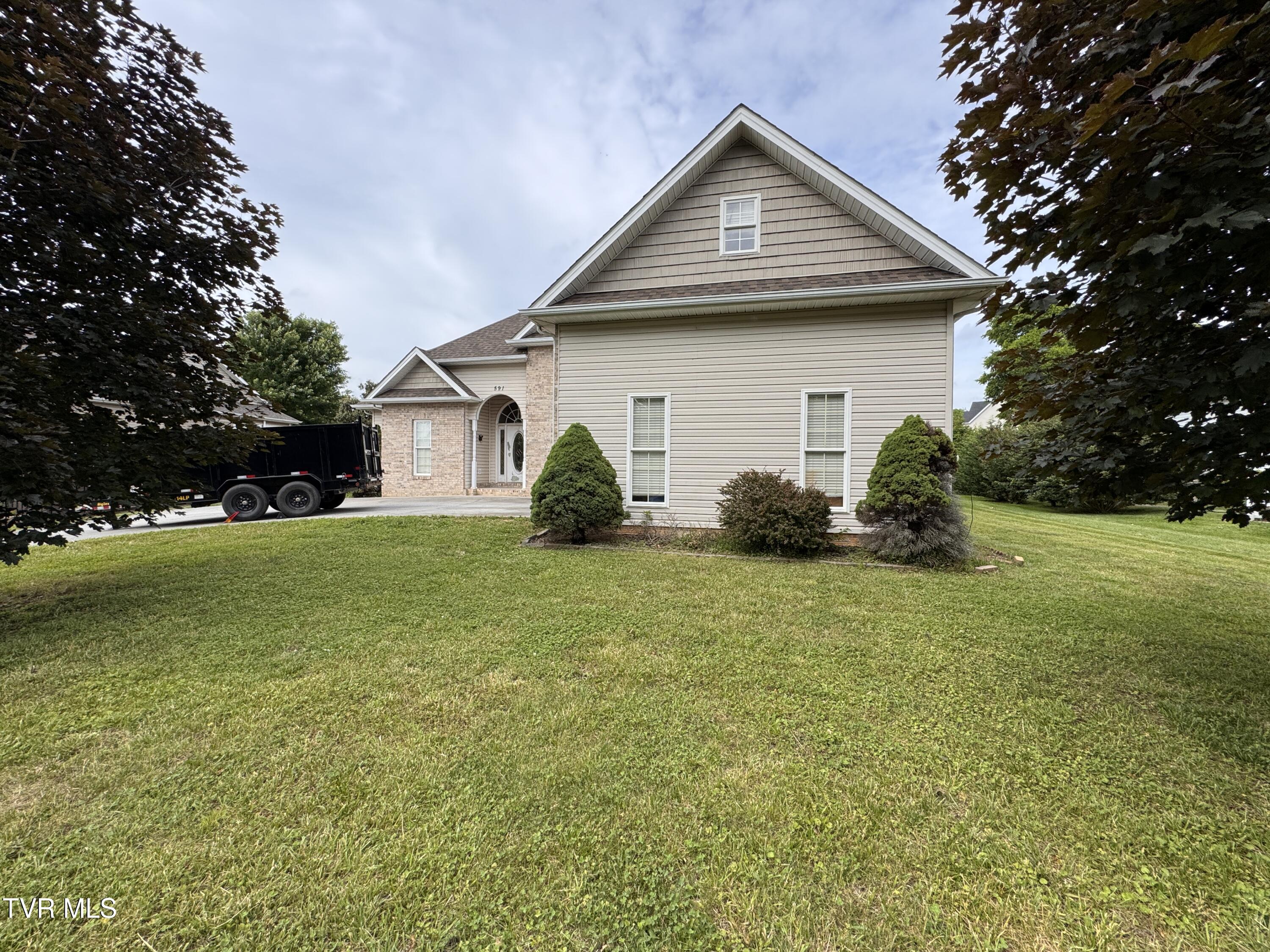 591 Free Hill Road Gray, TN 37615 - Photo 2 of 33 IMG_3863