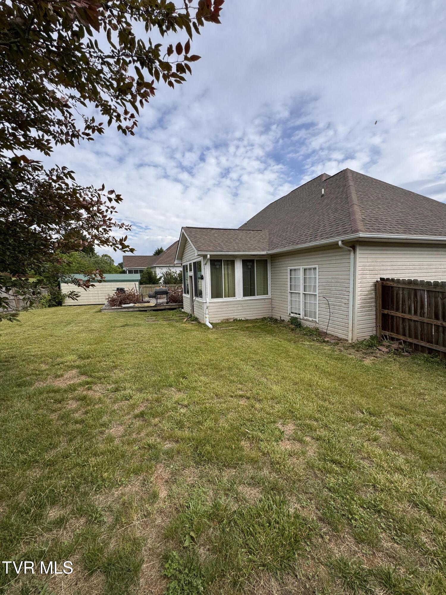 591 Free Hill Road Gray, TN 37615 - Photo 7 of 33 IMG_3890