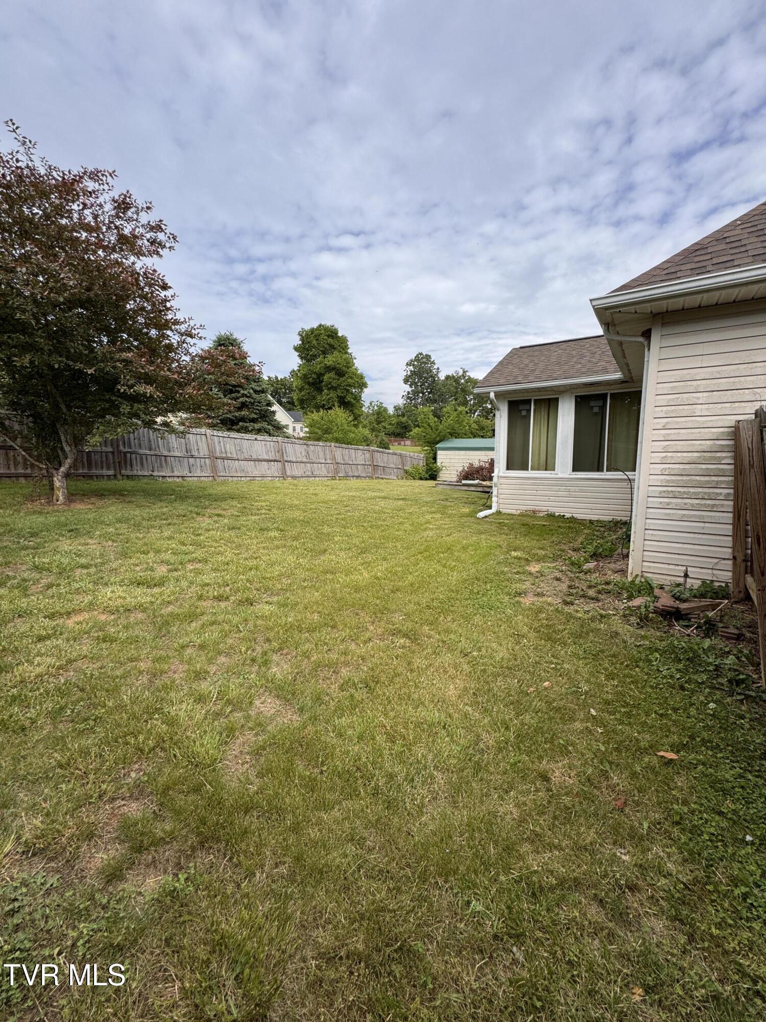 591 Free Hill Road Gray, TN 37615 - Photo 8 of 33 IMG_3889