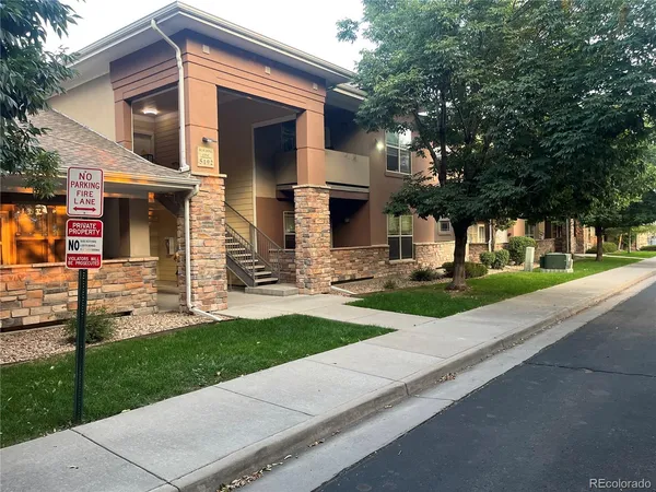 $429,000 | 5192 Ammons Court, Unit 101, Arvada, CO 80002