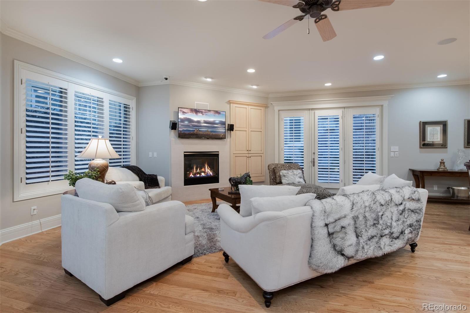 418 Steele Street Denver, CO 80206 - Photo 10 of 34