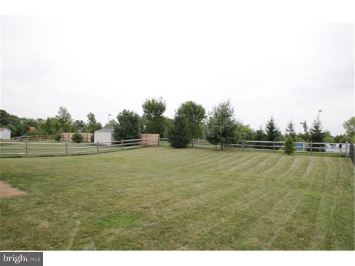 1009 Huntington Road Quakertown, PA 18951 - Photo 4 of 23