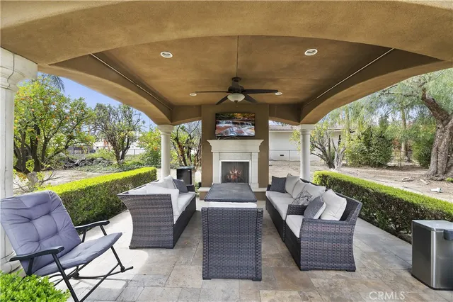 $2,399,900 | 870 Encanto Street, Corona, CA 92881