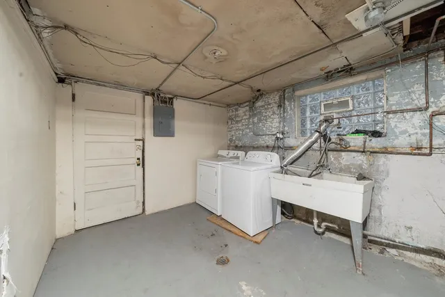 $224,999 | 7643 South Paxton Avenue, Chicago, IL 60649