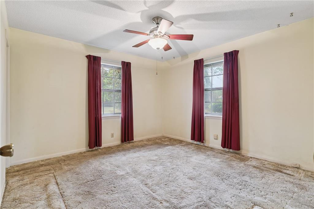 202 Oak Road Brunswick, GA 31525 - Photo 13 of 37