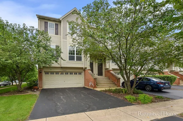 $399,900 | 3360 Kentshire Circle, Aurora, IL 60504