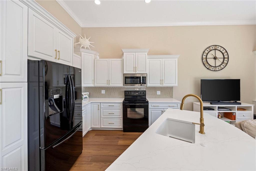 8544 Peppertree Way Naples, FL 34114 - Photo 16 of 50