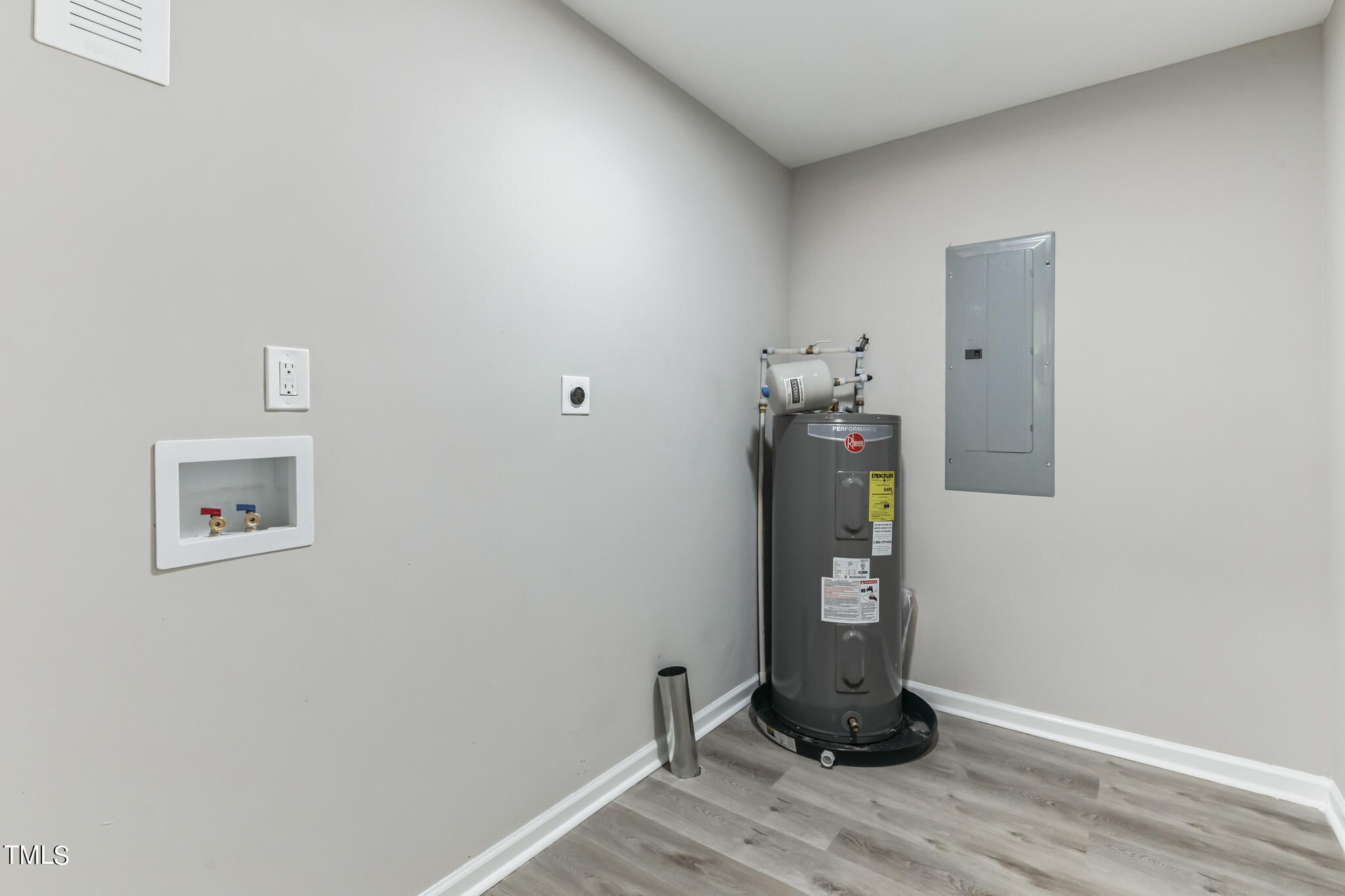 2395 Highway 210 Garland, NC 28441 - Photo 14 of 30