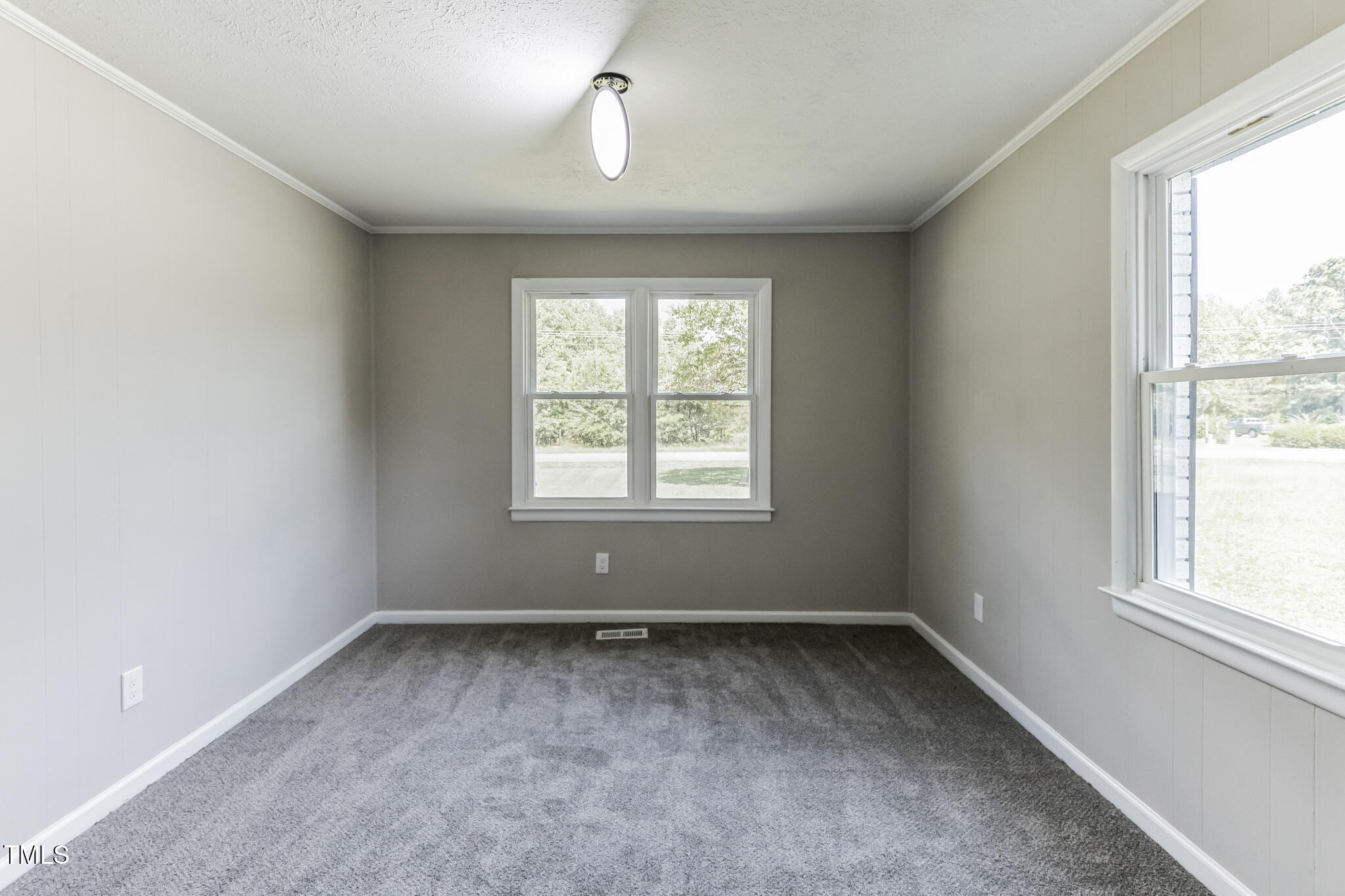 2395 Highway 210 Garland, NC 28441 - Photo 19 of 30 an empty room with a window