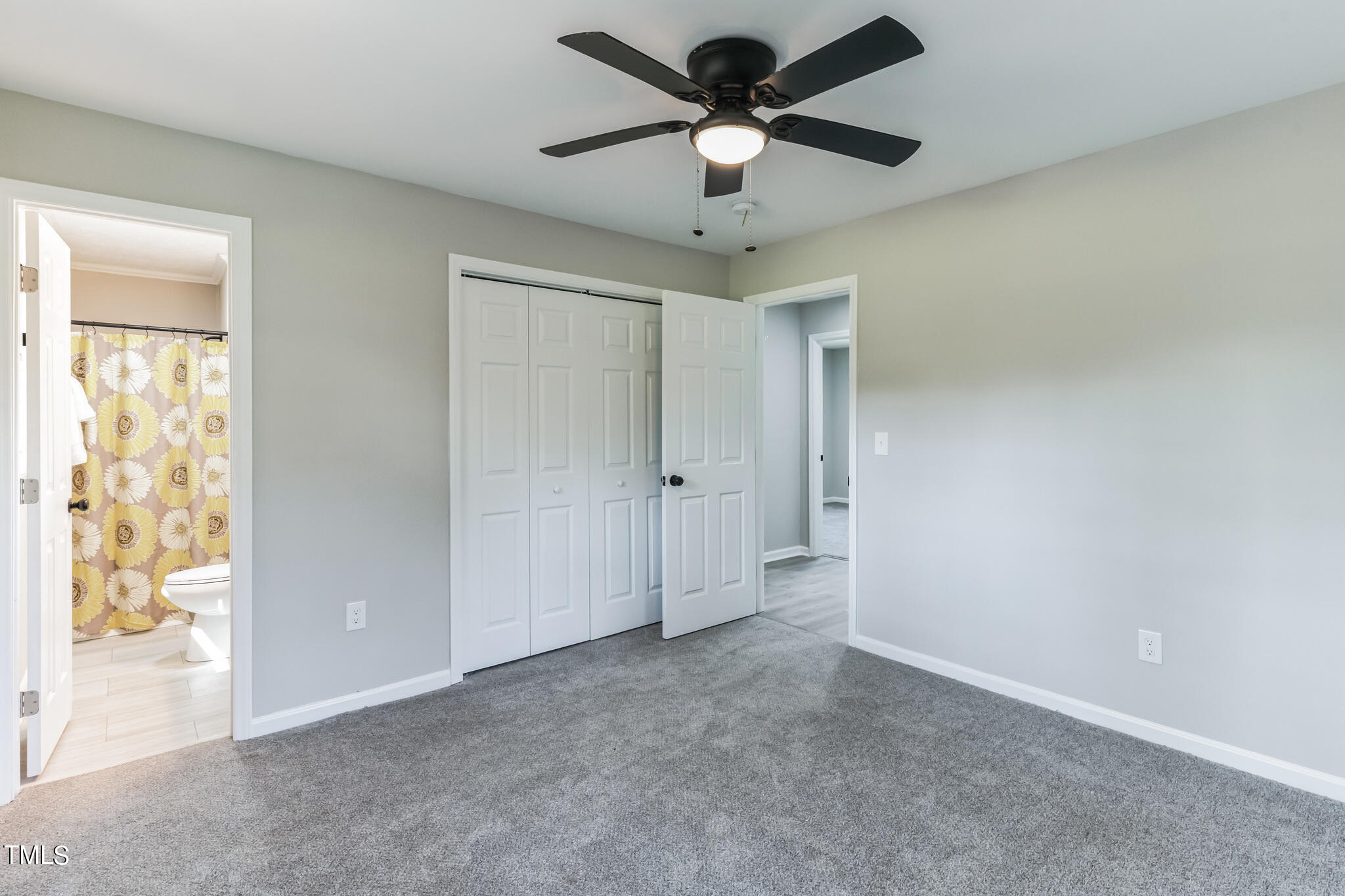 2395 Highway 210 Garland, NC 28441 - Photo 25 of 30 an empty room with fan and windows