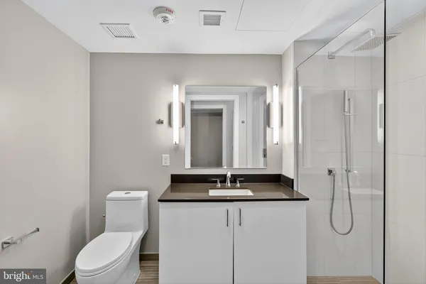 $4,000 | 88 V Street Southwest, Unit 509, Washington, DC 20024