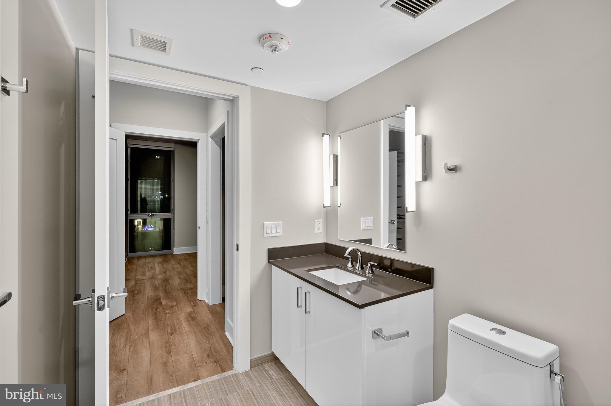 88 V Street Southwest, Unit 509 Washington, DC 20024 - Photo 21 of 36