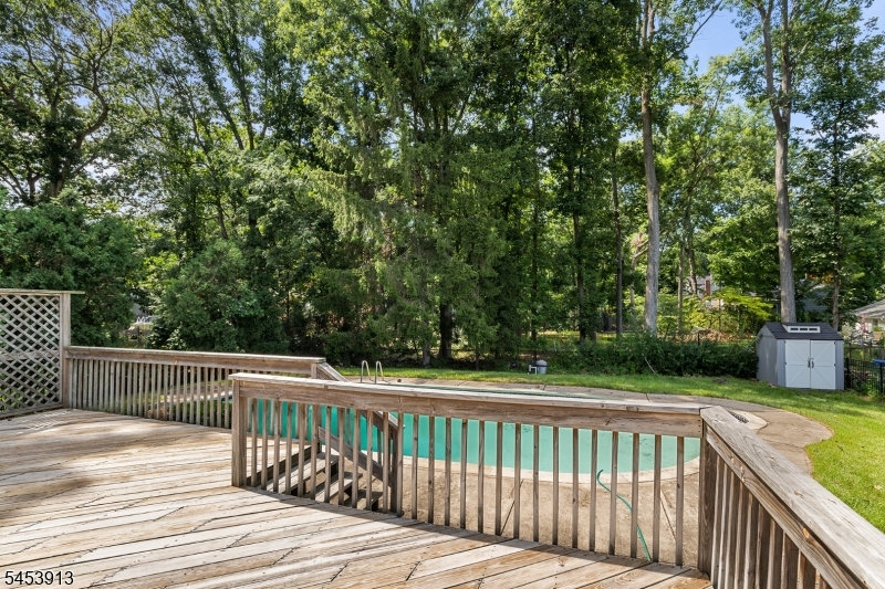 47 Ferncliff Road Morris Plains, NJ 07950 - Photo 33 of 33 Gallery Image 33