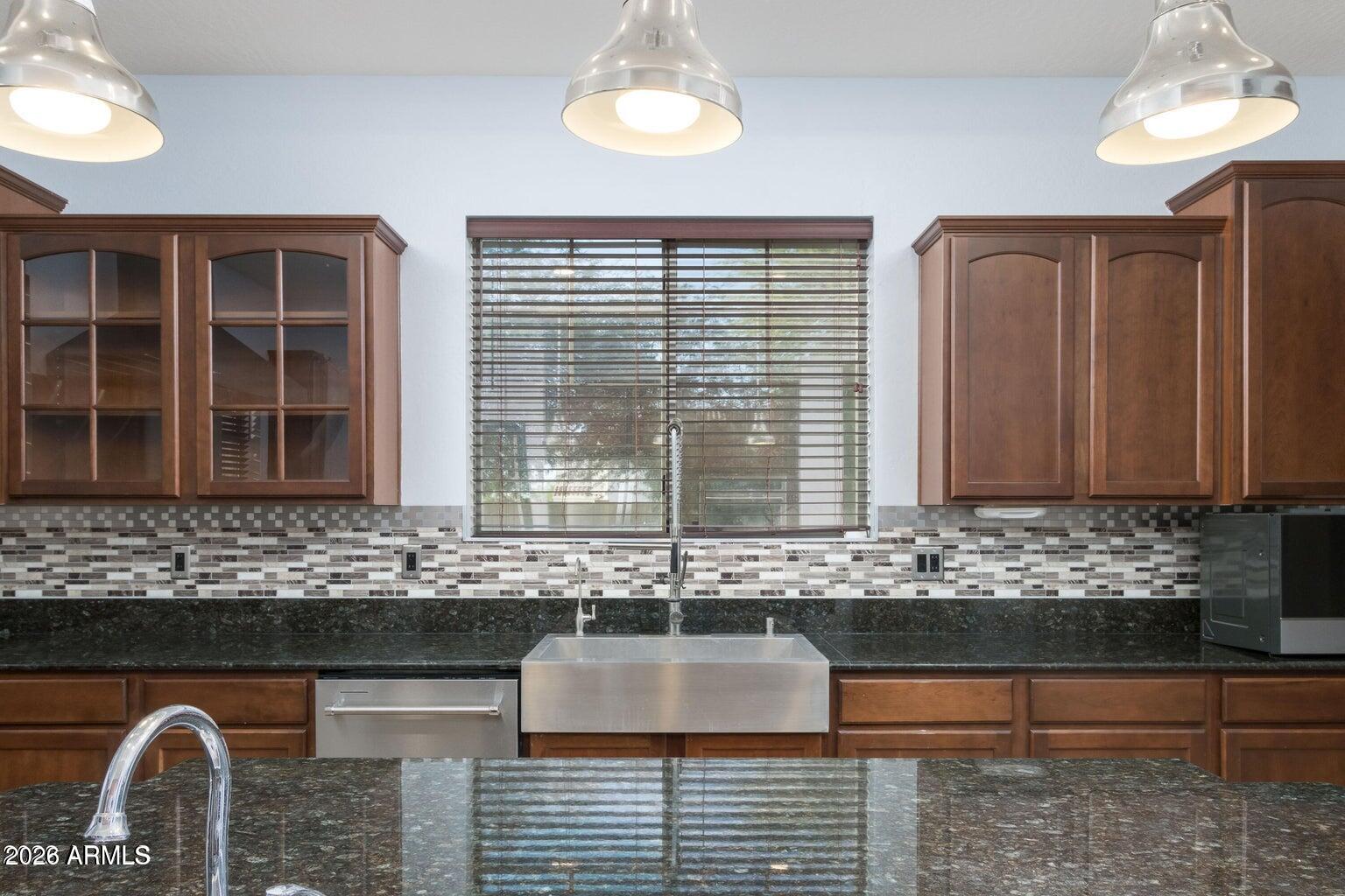 4610 West Coplen Farms Road Laveen, AZ 85339 - Photo 15 of 37 Kitchen3