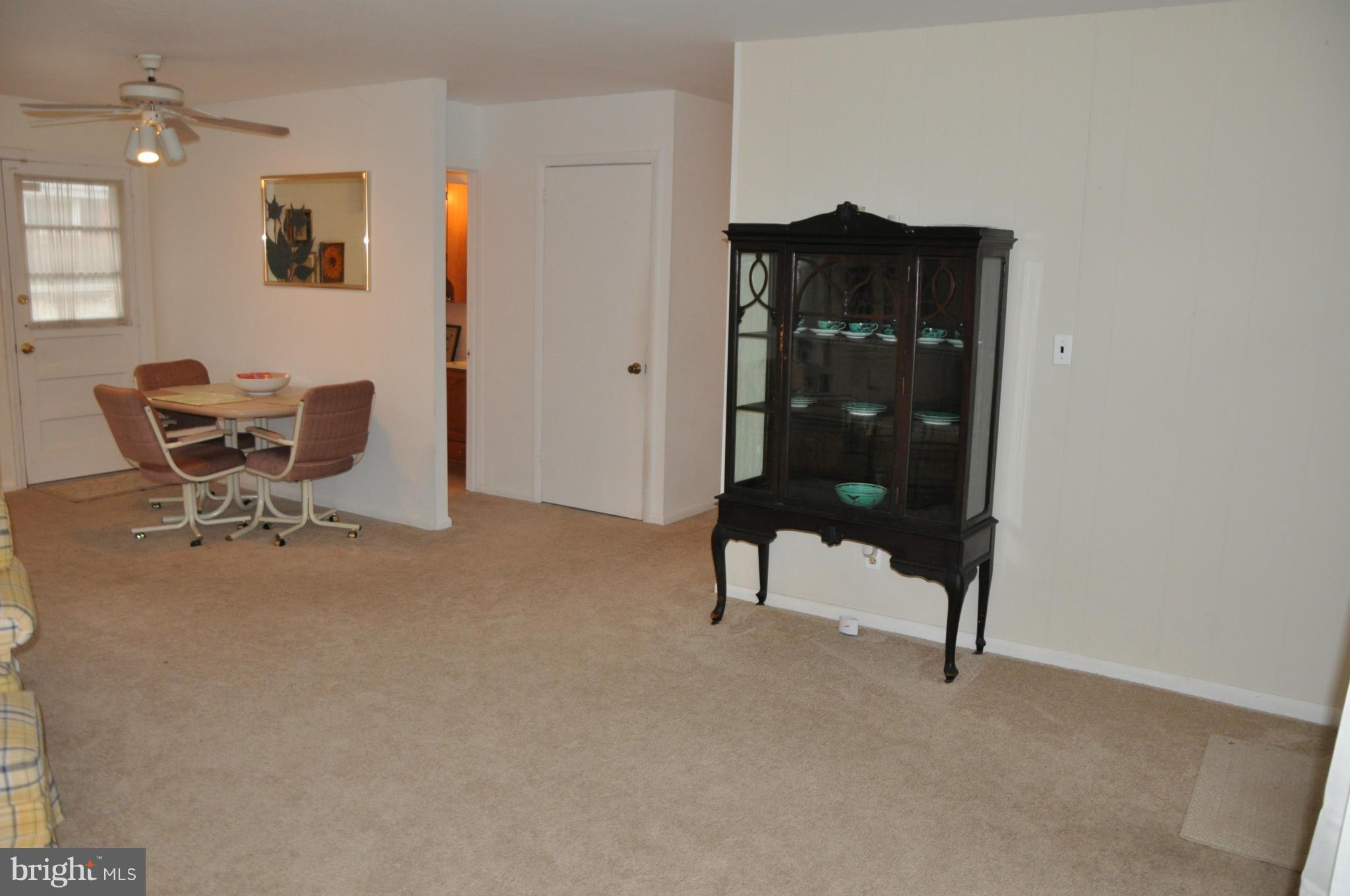 20 Wendslow Road Lutherville-Timonium, MD 21093 - Photo 9 of 29 Living Room