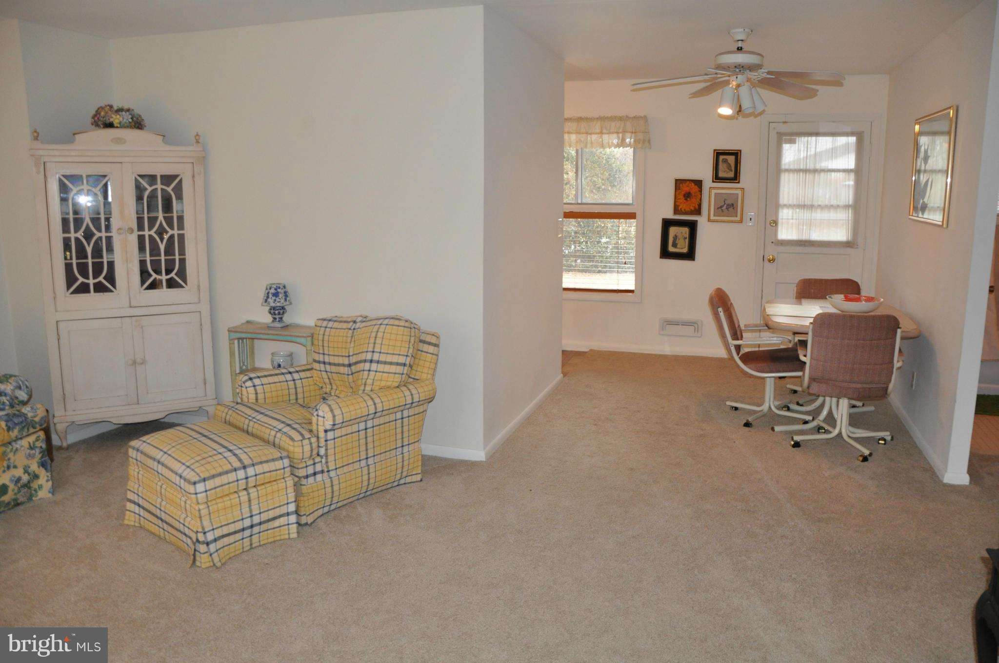20 Wendslow Road Lutherville-Timonium, MD 21093 - Photo 10 of 29 Living Room