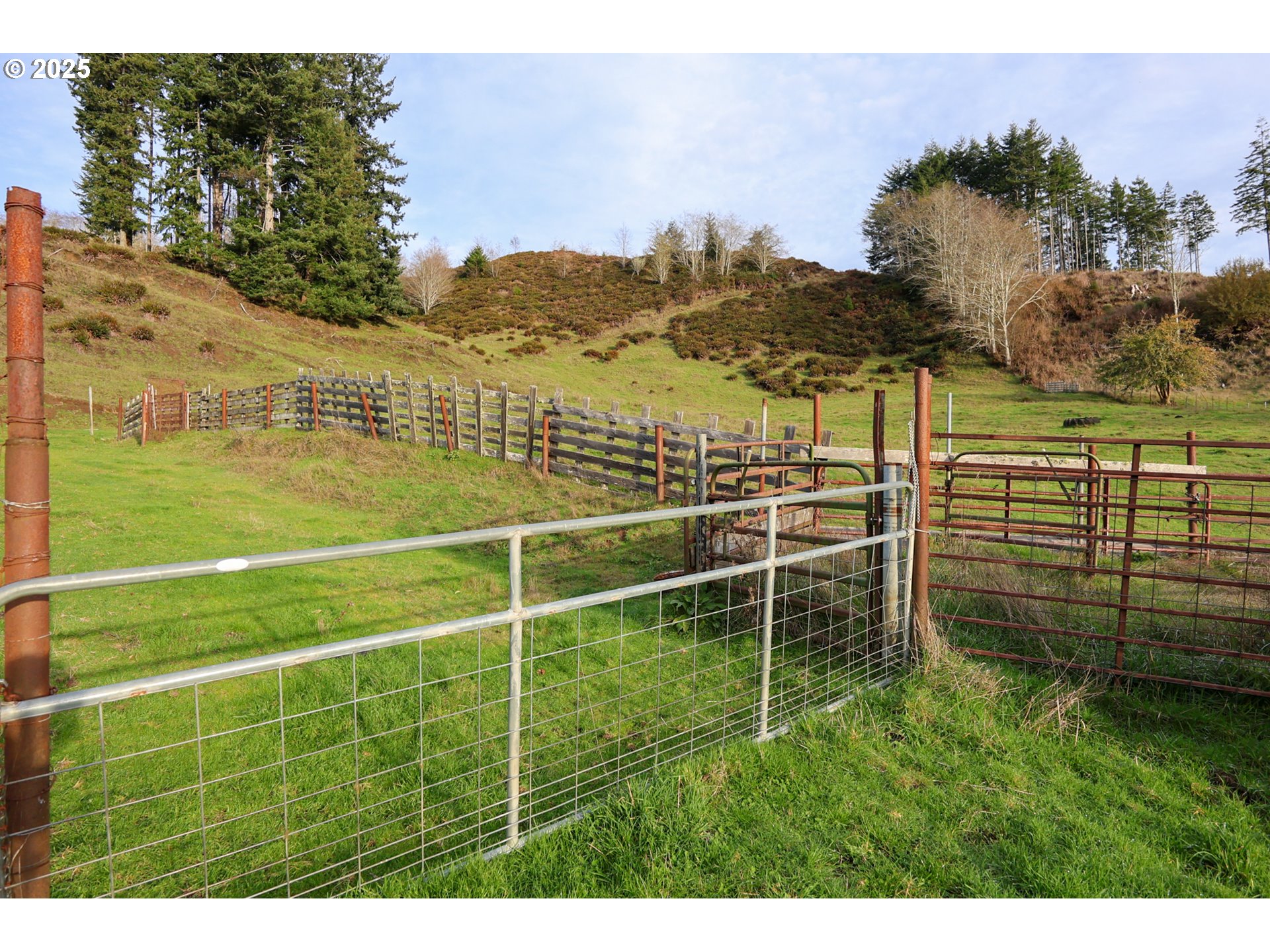 96312 Shutters Creek Road North Bend, OR 97459 - Photo 20 of 26