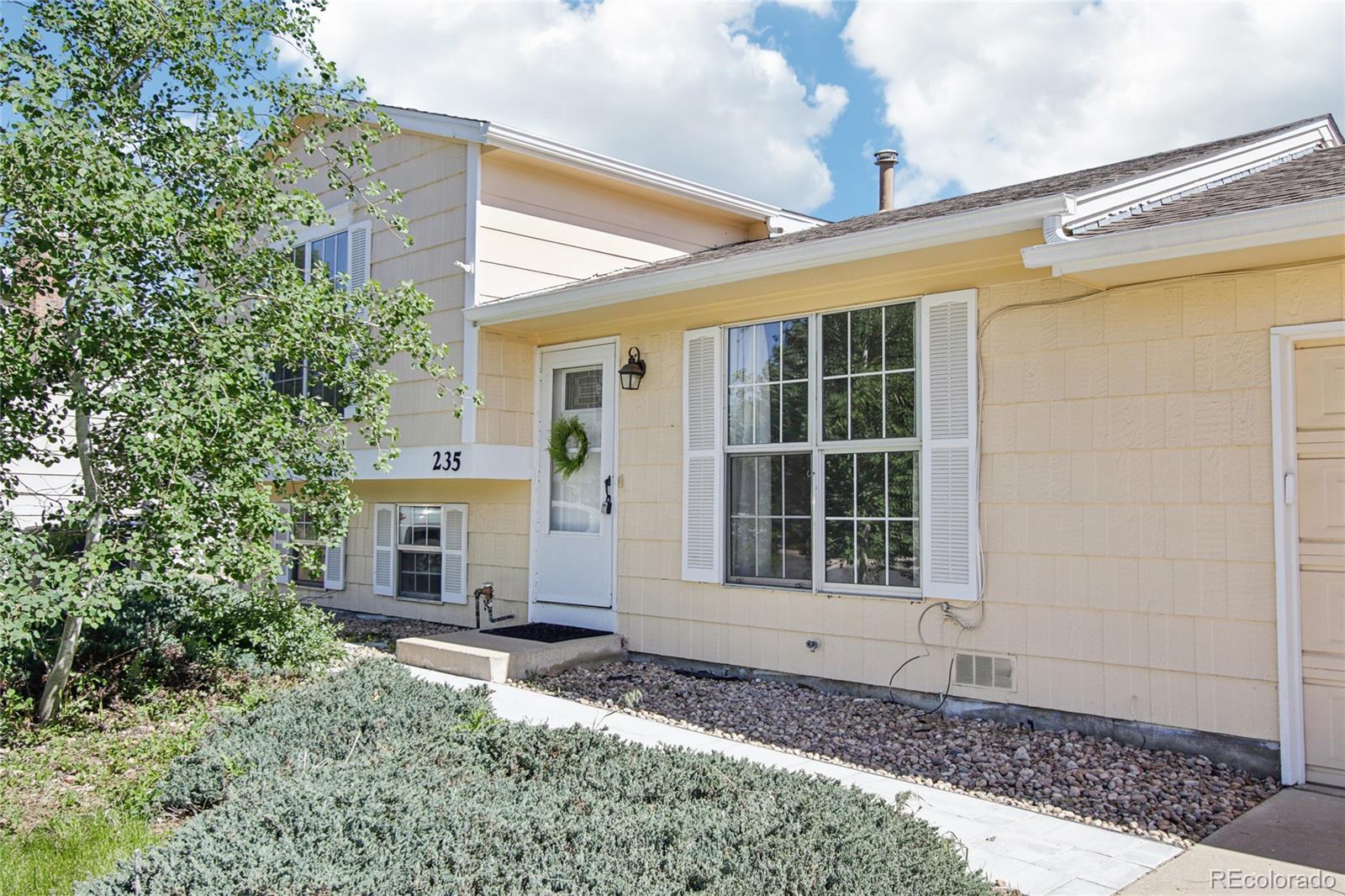 235 Summit Circle Lafayette, CO 80026 - Photo 2 of 29