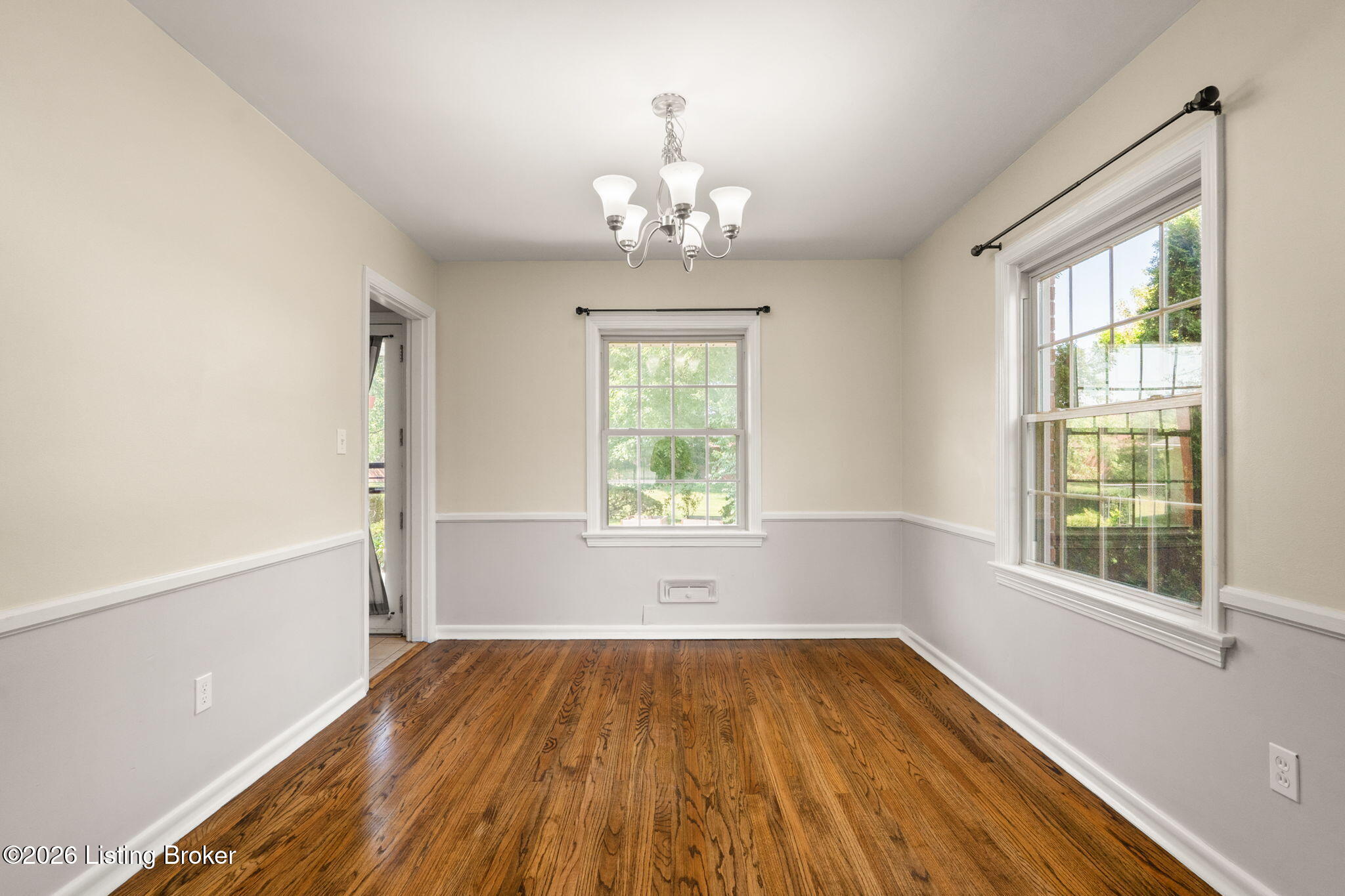 808 Stivers Road Louisville, KY 40207 - Photo 11 of 43 19-808 Stivers Rd-19
