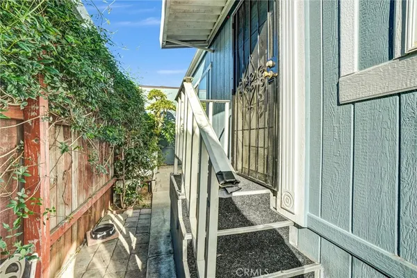 $228,800 | 10800 Dale Avenue, Unit 415, Stanton, CA 90680