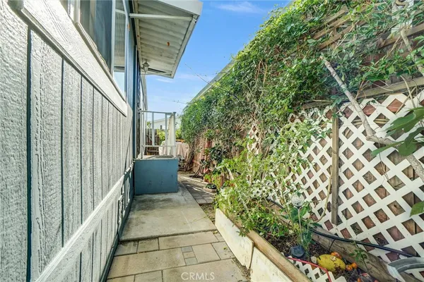 $228,800 | 10800 Dale Avenue, Unit 415, Stanton, CA 90680