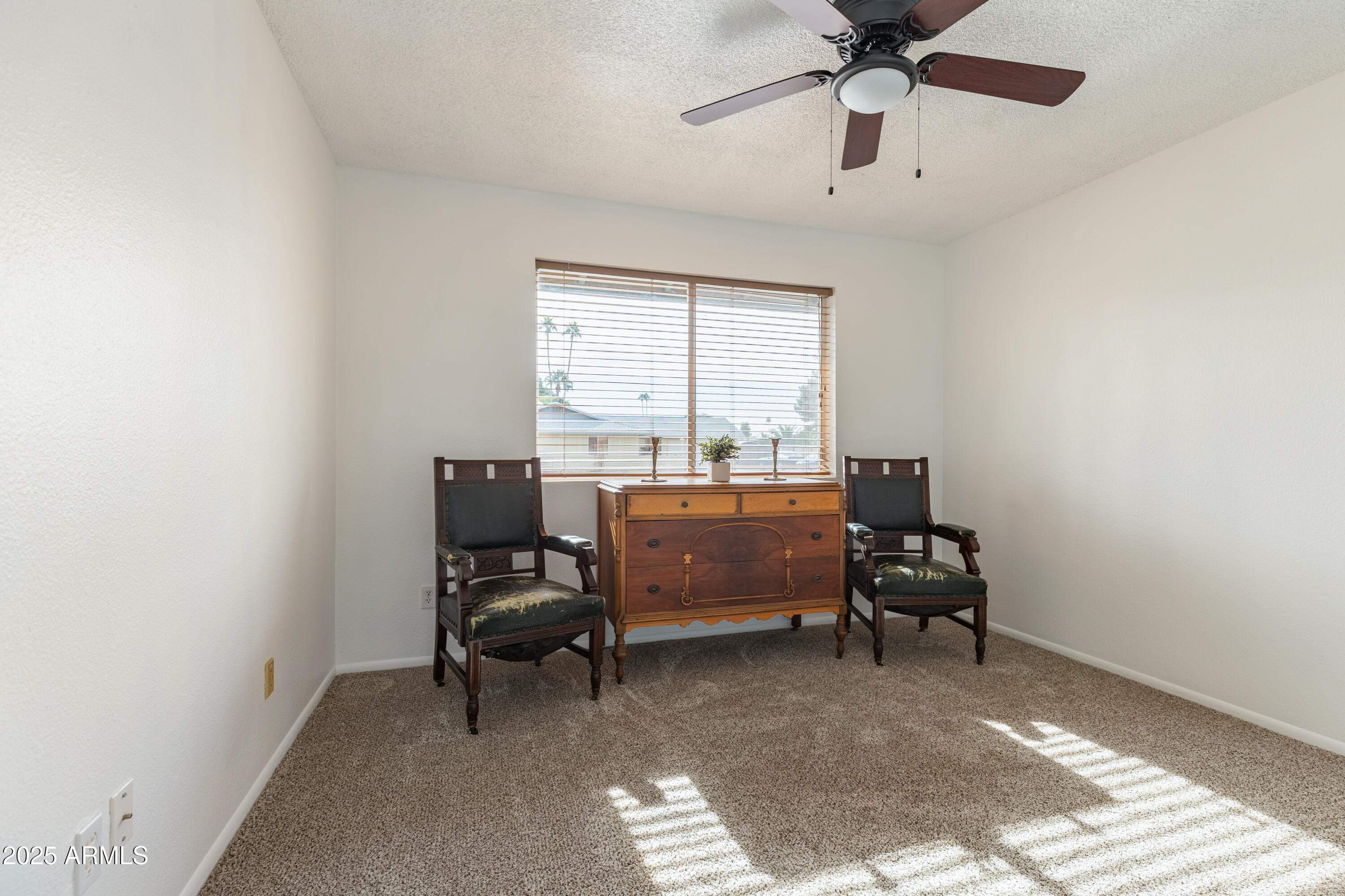 2136 West Sharon Avenue Phoenix, AZ 85029 - Photo 20 of 28 AS_Kyle Gere - 017