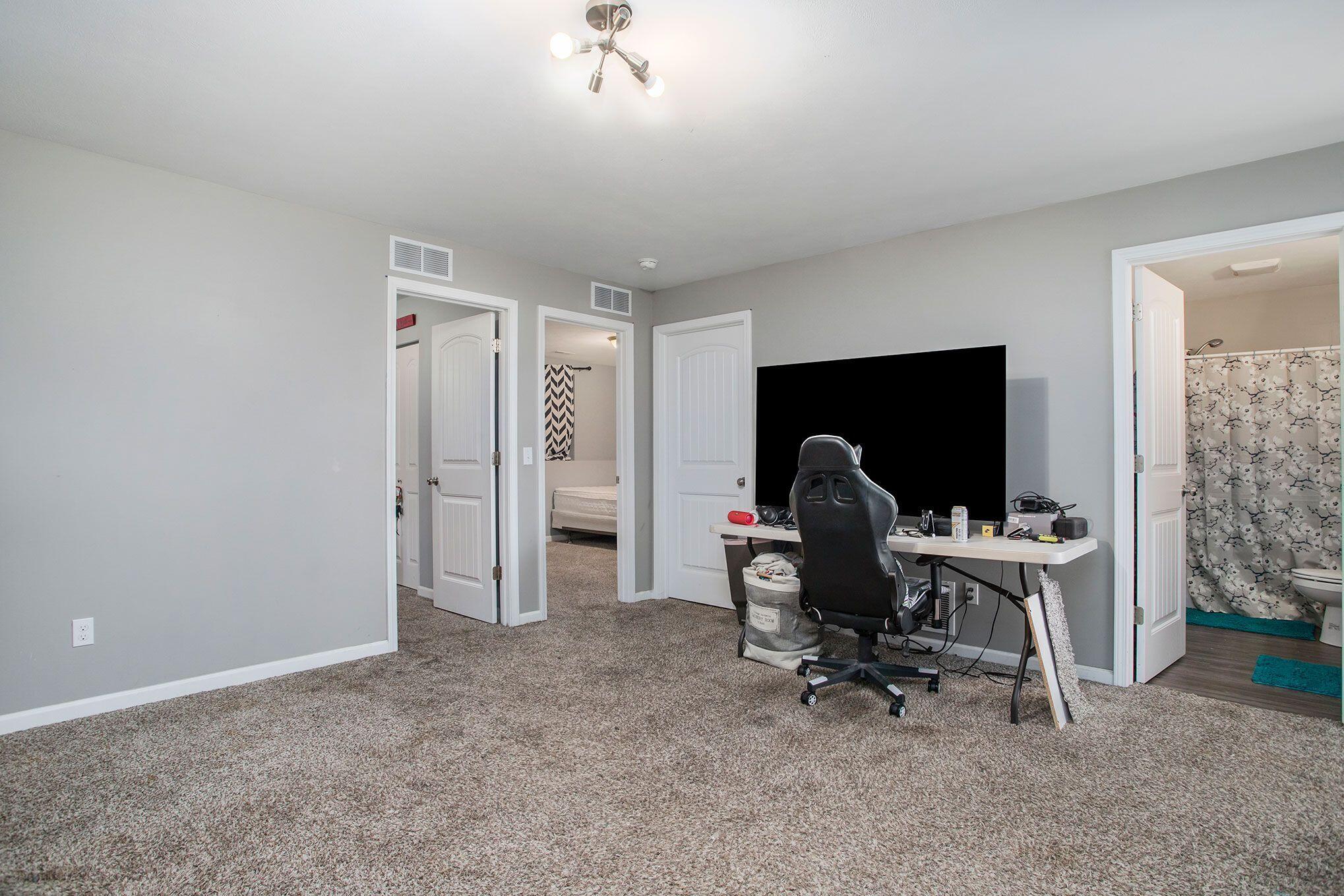 71300 Ilean Road Edwardsburg, MI 49112 - Photo 12 of 19 6