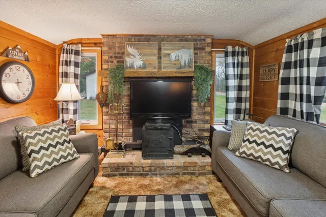 $189,900 | 5626 South Jeffs Road, Unit B, Falmouth, MI 49632