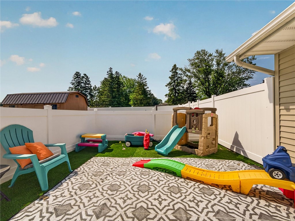 798 Flynn Road Greece, NY 14612 - Photo 15 of 48