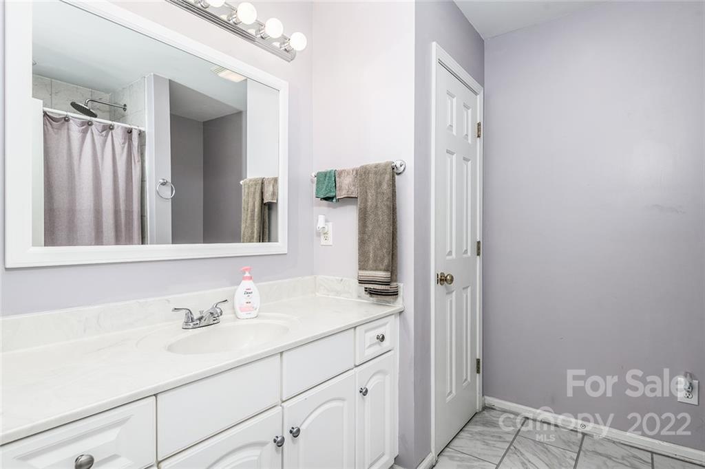 2115 Robinson Road Newton, NC 28658 - Photo 15 of 37 Gallery Image 15