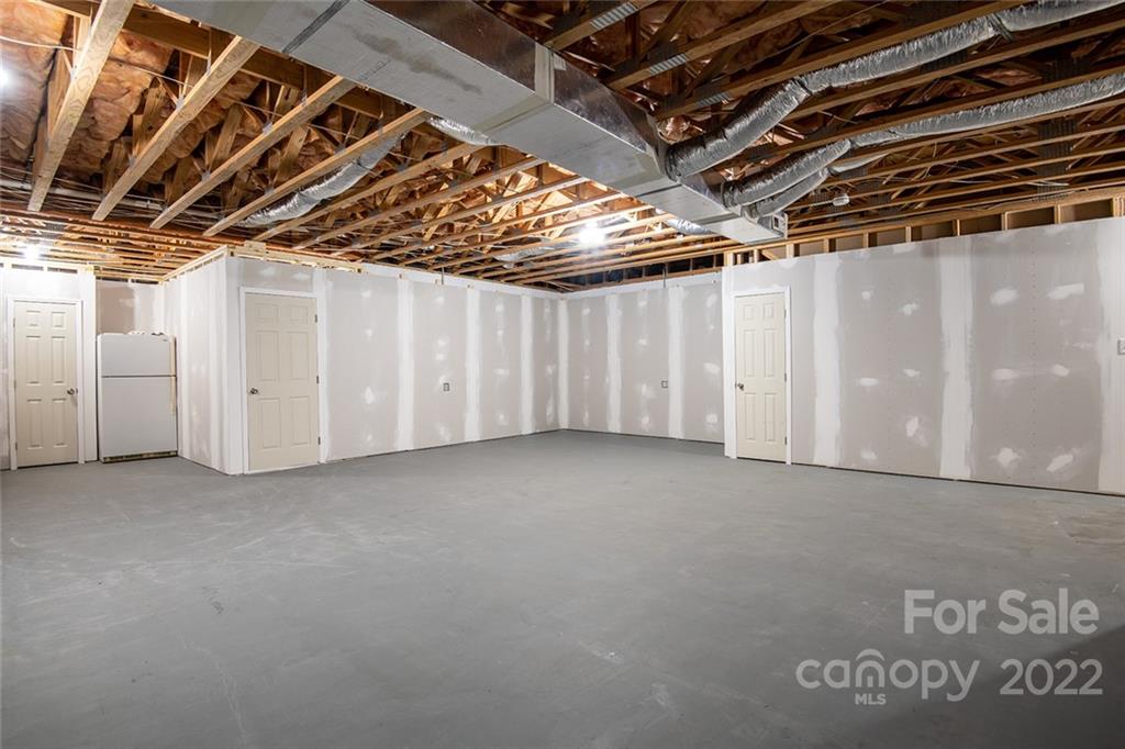2115 Robinson Road Newton, NC 28658 - Photo 21 of 37 Gallery Image 21