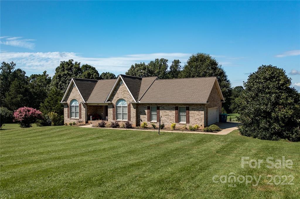 2115 Robinson Road Newton, NC 28658 - Photo 37 of 37 Gallery Image 37