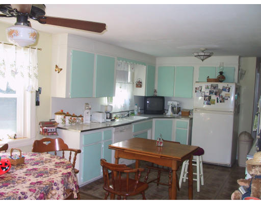 3 Fairway Road Acton, MA 01720 - Photo 3 of 10 Gallery Image 3