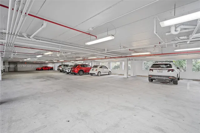 a view of livingroom with furniture