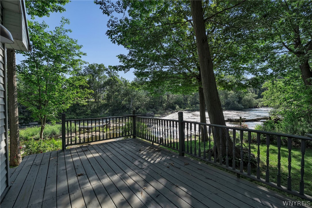 1333 Little Falls Road Pembroke, NY 14036 - Photo 3 of 42