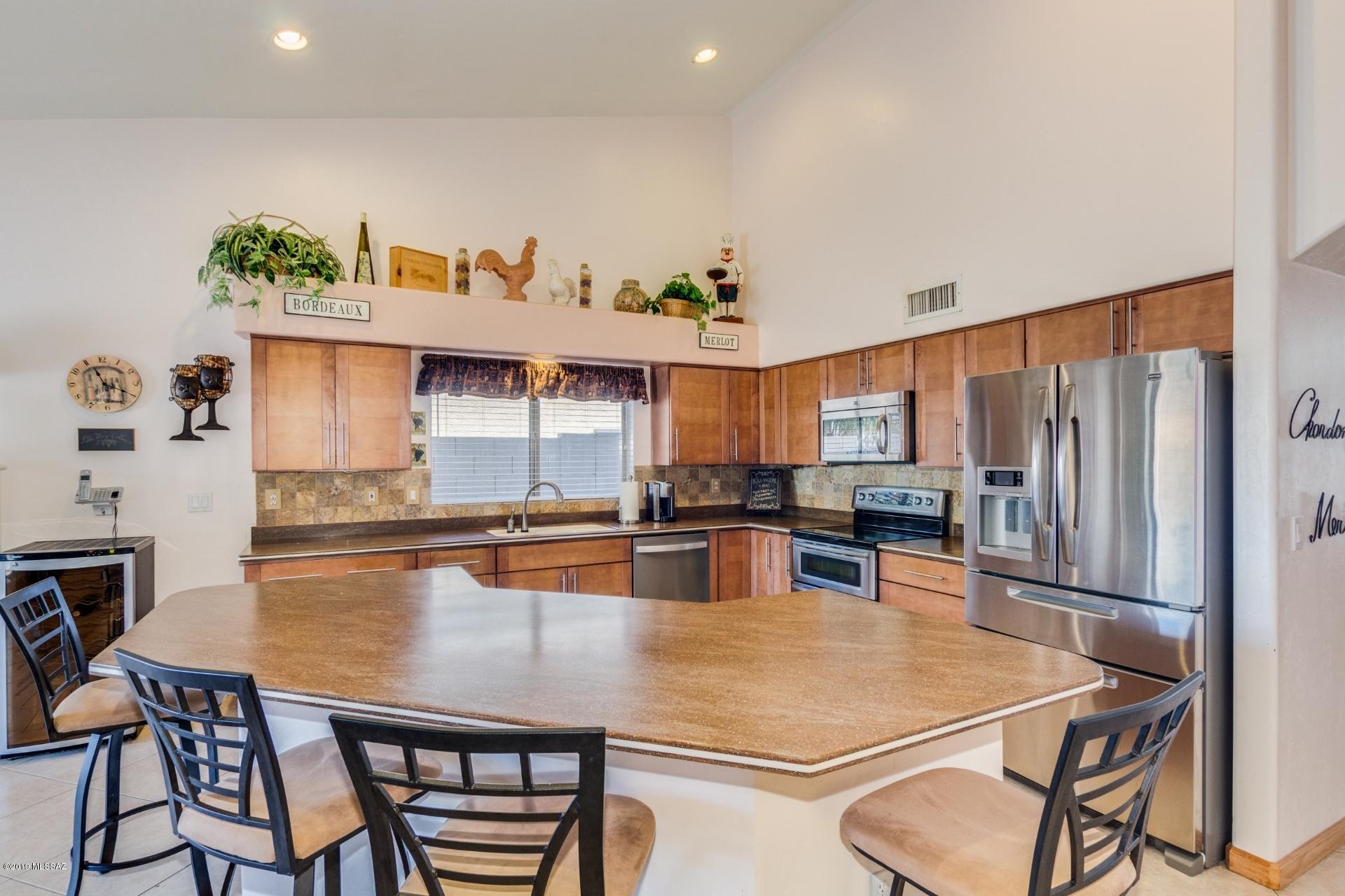 6831 West Rifle Way Tucson, AZ 85743 - Photo 5 of 17