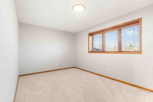 $740,000 | 3102 26th Avenue South, Fargo, ND 58103