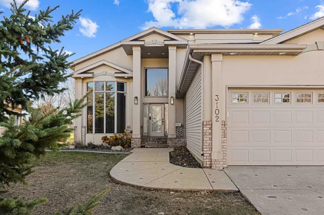 $740,000 | 3102 26th Avenue South, Fargo, ND 58103