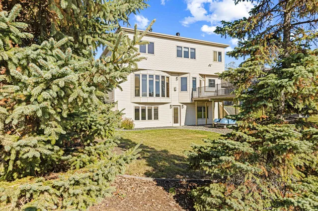 $740,000 | 3102 26th Avenue South, Fargo, ND 58103