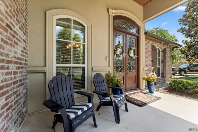 $560,000 | 36516 Oak Park Avenue, Prairieville, LA 70769