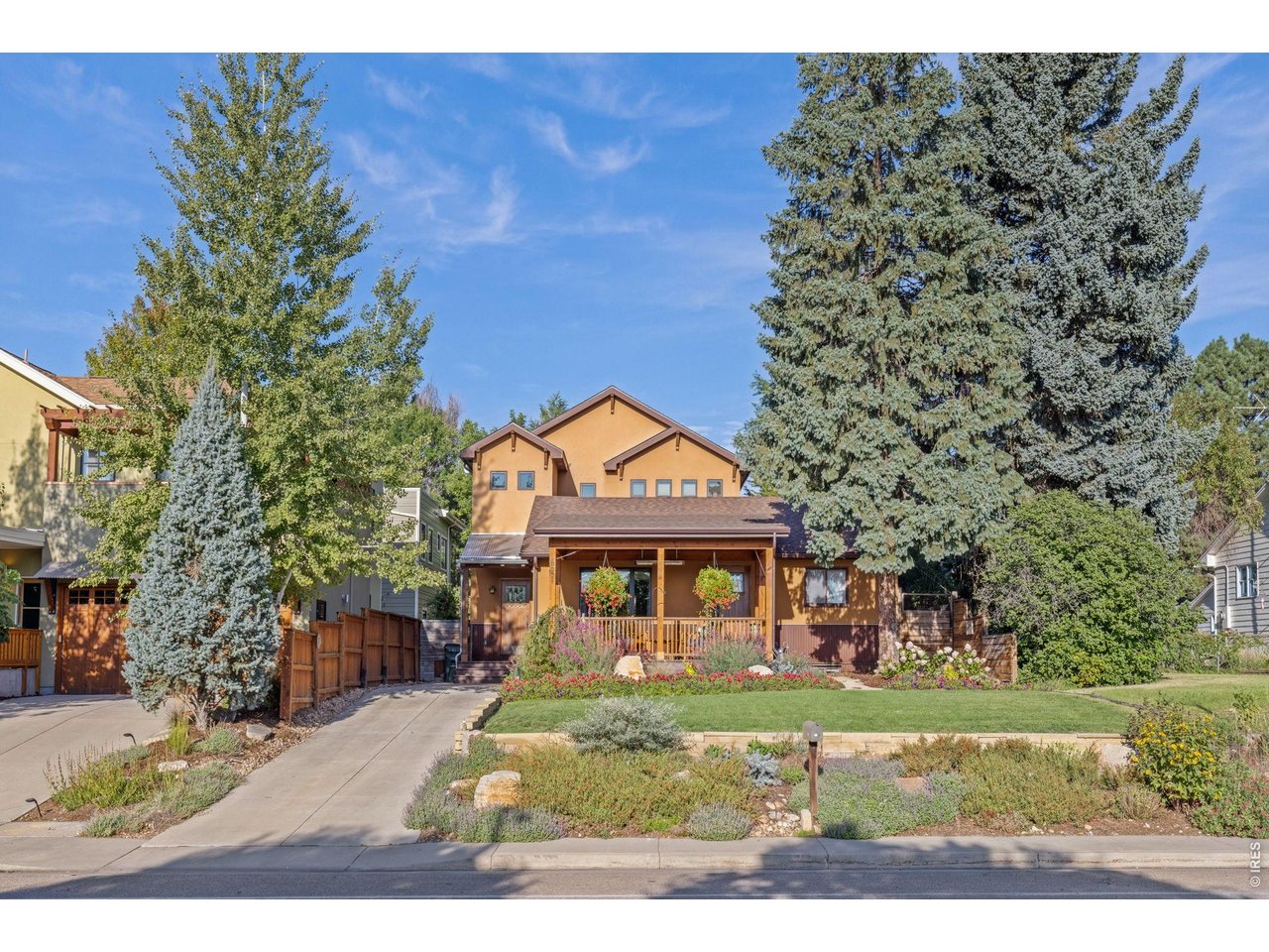 621 Wood Street Fort Collins, CO 80521 - Photo 48 of 50 a front view of a house with a yard