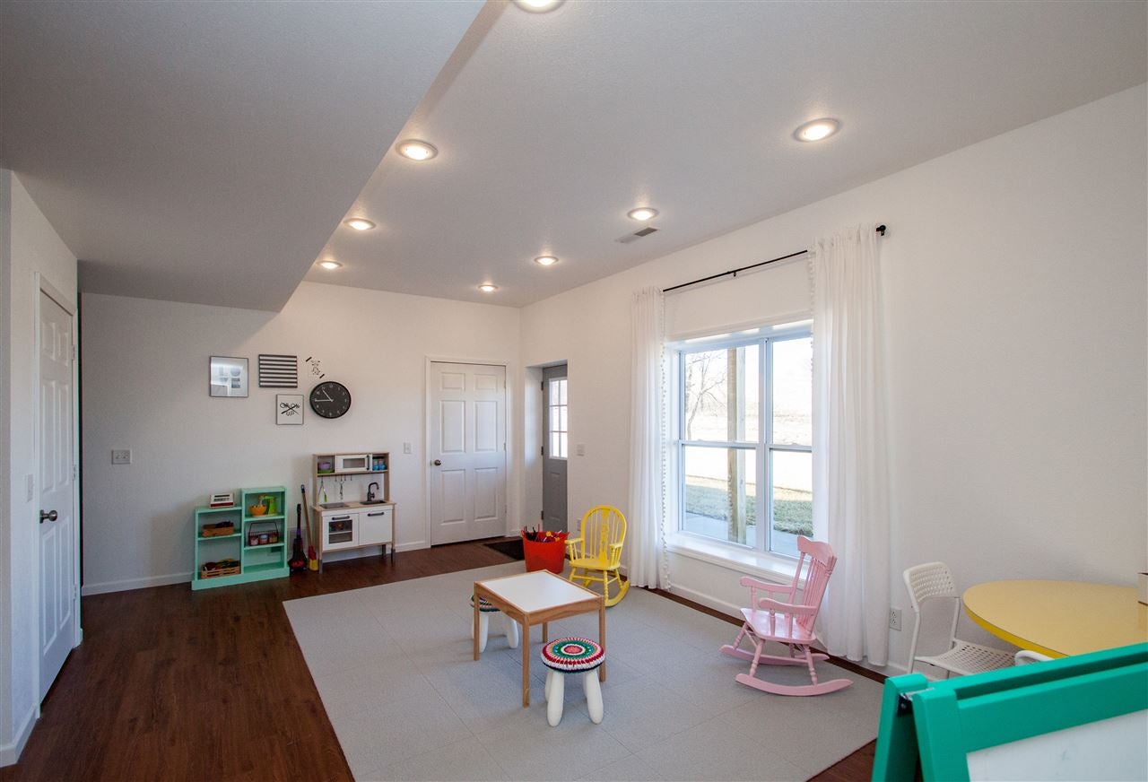 4809 Cosgrove Road Southwest Kalona, IA 52247 - Photo 16 of 25 Gallery Image 16
